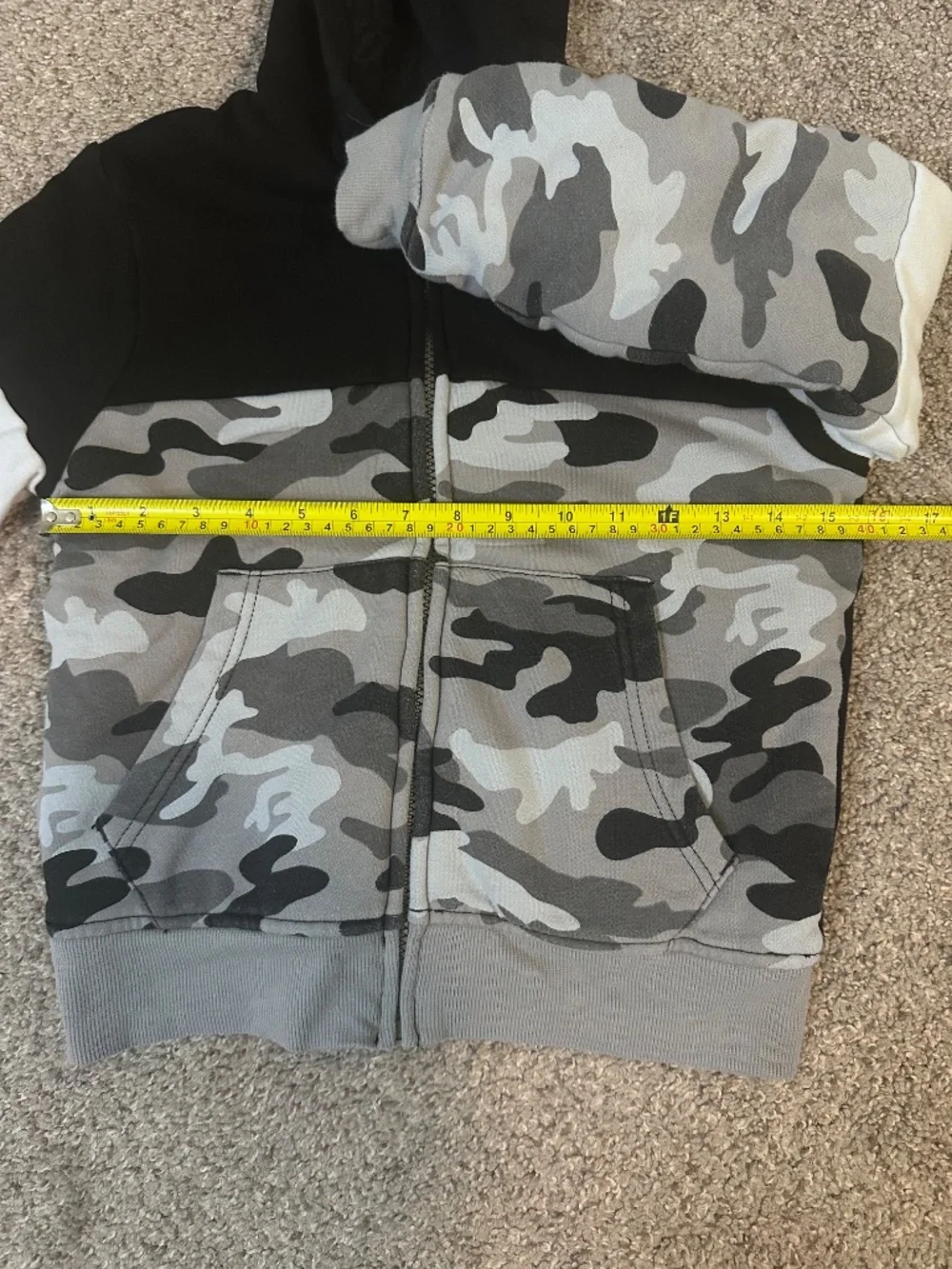 Boys Size Medium (7/8) Childrens Place Camo Print Thick Lined Jacket